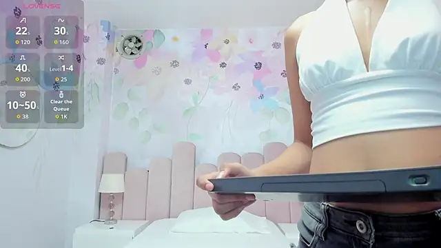 Miabloom19  online show from 1, 8, 2026