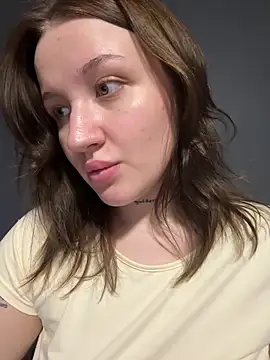 Snapshot of elegant_curves chatting on 27, 5, 2026 elegant curves online show from 27, 5, 2026