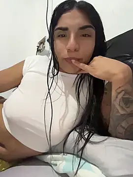 InesD Arcy online show from 27, 5, 2026