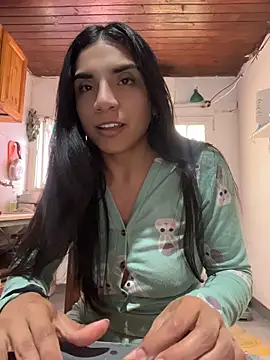 InesD Arcy online show from 31, 5, 2026