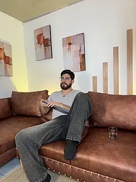 DomBoy  online show from 28, 5, 2026