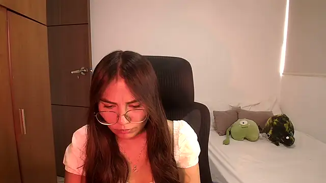 abbyyandmaxx online show from 18, 6, 2026