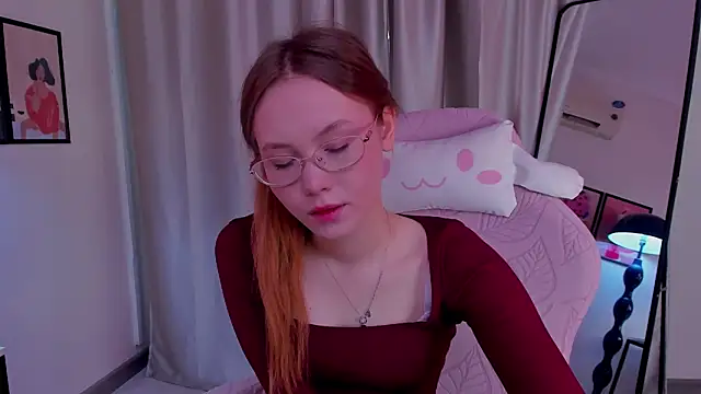 FloraLarsson online show from 8, 5, 2026