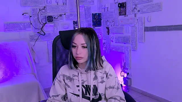 EdnaWilson online show from 30, 4, 2026