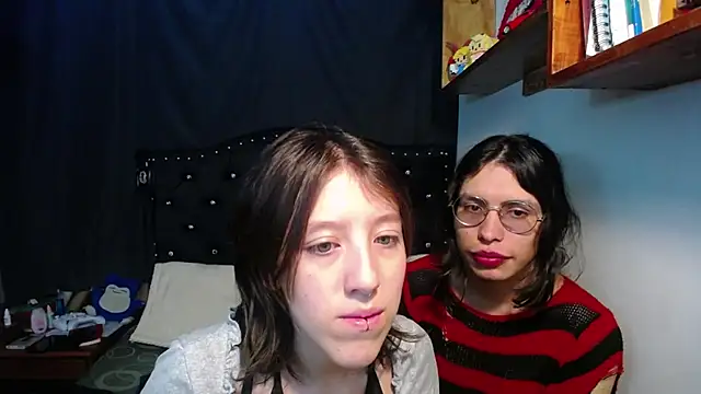 Snapshot of Blair_y_Briar chatting on 23, 7, 2026 Blair y Briar online show from 23, 7, 2026