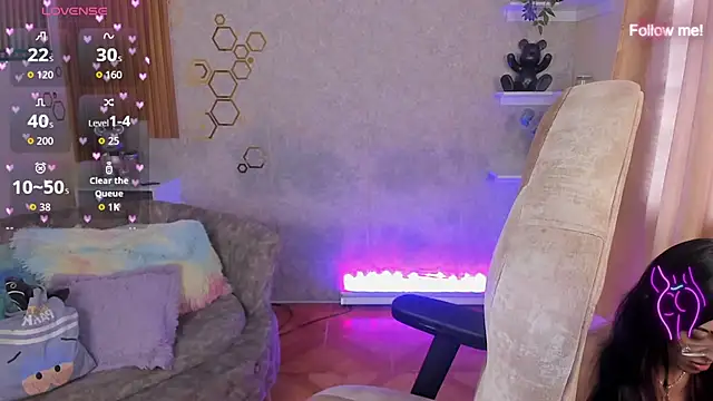 mia smoke  online show from 25, 5, 2026