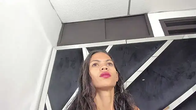 Snapshot of cristalxht chatting on 29, 5, 2026 cristalxht online show from 29, 5, 2026