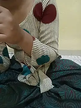 Snapshot of Seema_yadav01 chatting on 27, 5, 2026 Seema yadav01 online show from 27, 5, 2026