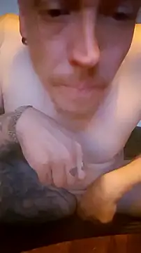 Kingclit1998 online show from 30, 4, 2026