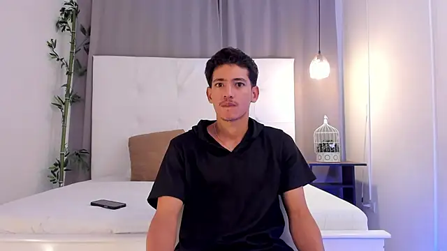 Alejo-and-Thiago online show from 6, 7, 2026