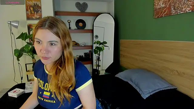 Snapshot of _zoe_3 chatting on 12, 7, 2026 zoe 3 online show from 12, 7, 2026