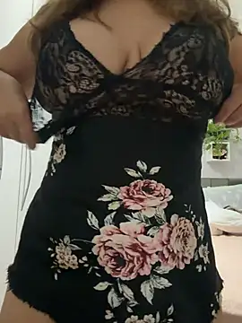Snapshot of Mariiii_morena chatting on 12, 7, 2026 Mariiii morena online show from 12, 7, 2026