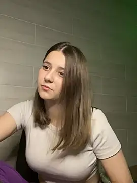 Blossom Emily online show from 14, 5, 2026