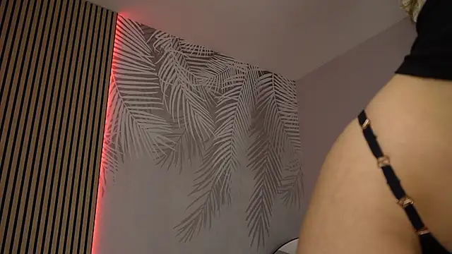 Snapshot of MiaVelvety chatting on 31, 5, 2026 MiaVelvety online show from 31, 5, 2026