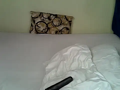 lovvelyheers online show from 2, 6, 2026