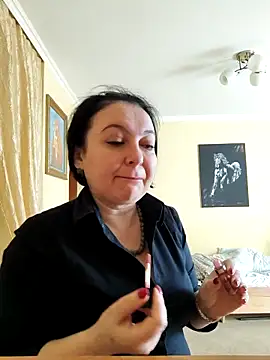 EmmaEmmy40 online show from 6, 5, 2026
