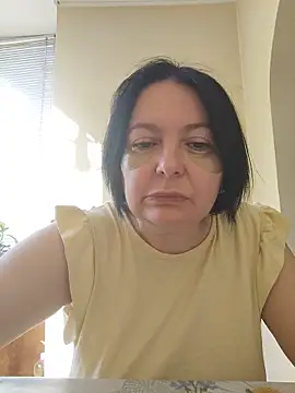 EmmaEmmy40 online show from 17, 5, 2026