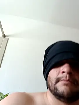 matdog027374 online show from 10, 5, 2026
