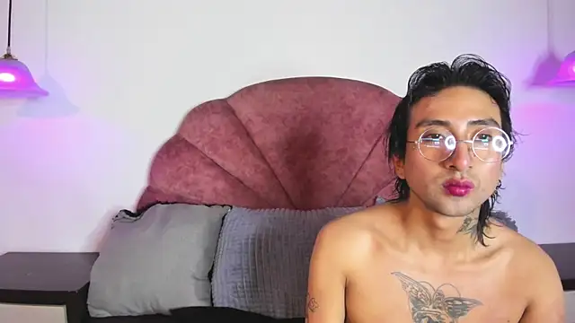 Snapshot of Eclipse_TeenBoy66 chatting on 15, 5, 2026 Eclipse TeenBoy66 online show from 15, 5, 2026