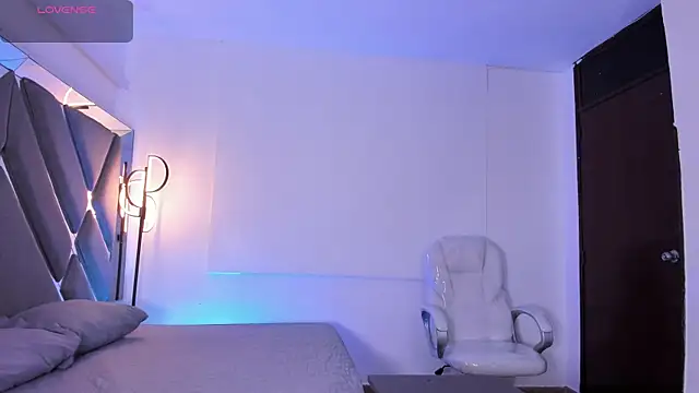AmaraLewis online show from 1, 7, 2026