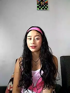 L0lita Emi12 online show from 15, 5, 2026