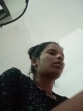 Snapshot of Student_garl_1 chatting on 8, 7, 2026 Student garl 1 online show from 8, 7, 2026