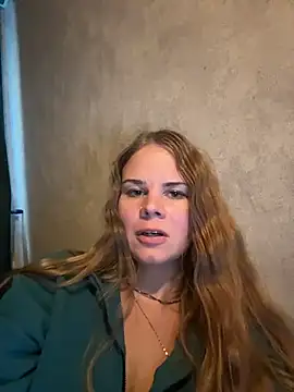 Snapshot of MaryMathews_ chatting on 16, 6, 2026 MaryMathews online show from 16, 6, 2026