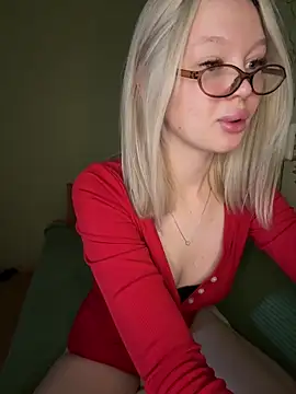 Snapshot of Velvet_Doll_ chatting on 16, 5, 2026 Velvet Doll online show from 16, 5, 2026