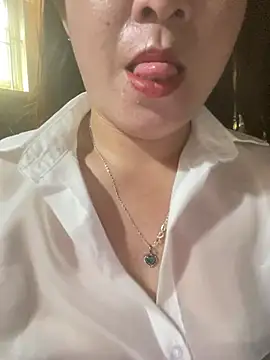 Snapshot of Poppy_dogy chatting on 7, 5, 2026 Poppy dogy online show from 7, 5, 2026