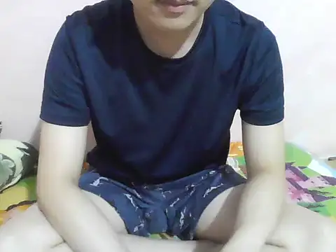 Snapshot of Zineyy chatting on 25, 6, 2026 Zineyy online show from 25, 6, 2026