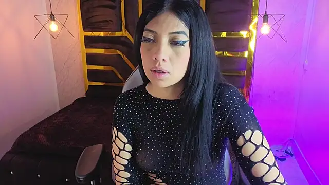 Ey Im simone  online show from 15, 7, 2026