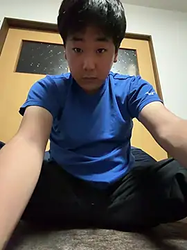 YuuYuu 010 online show from 5, 5, 2026