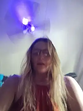 Snapshot of Queenle91 chatting on 5, 7, 2026 Queenle91 online show from 5, 7, 2026