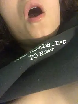 alexaparedes00 online show from 24, 6, 2026