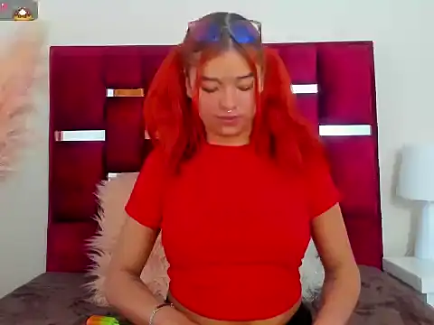 KayleeMei online show from 14, 6, 2026