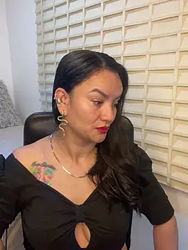 Ameliia Morgan online show from 17, 5, 2026