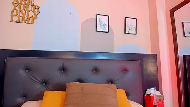 Snapshot of Boy_Mathew chatting on 18, 6, 2026 Boy Mathew online show from 18, 6, 2026