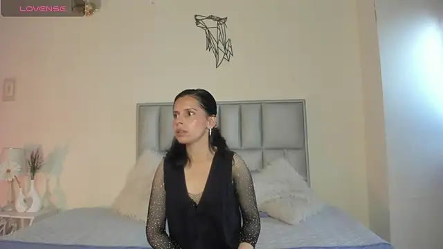 Shanttal queen online show from 7, 5, 2026
