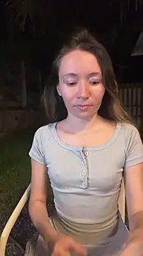 Snapshot of Mini_girl_do_it_better chatting on 12, 5, 2026 Mini girl do it better online show from 12, 5, 2026