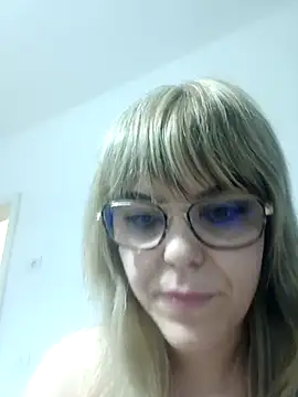 ZoeSkyee online show from 29, 7, 2026