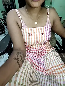 Snapshot of Tamil__Thara003 chatting on 8, 5, 2026 Tamil Thara003 online show from 8, 5, 2026