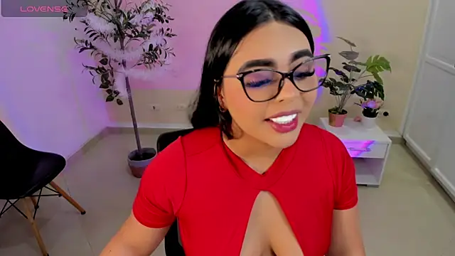 Snapshot of Margot_Robie chatting on 11, 5, 2026 Margot Robie online show from 11, 5, 2026