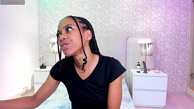 Hannah Williams  online show from 27, 5, 2026