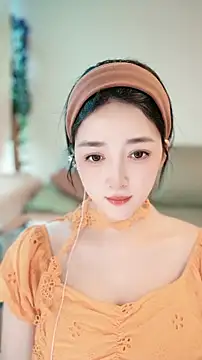singer-wenwan online show from 25, 6, 2026