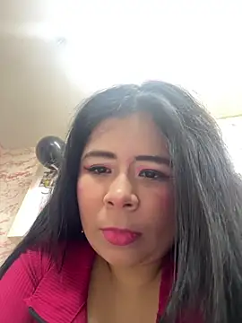 Snapshot of AriaMoonnn chatting on 5, 6, 2026 AriaMoonnn online show from 5, 6, 2026