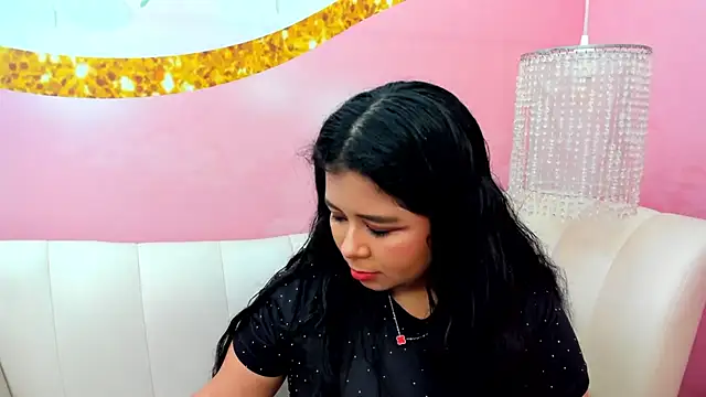Snapshot of AriaMoonnn chatting on 10, 6, 2026 AriaMoonnn online show from 10, 6, 2026