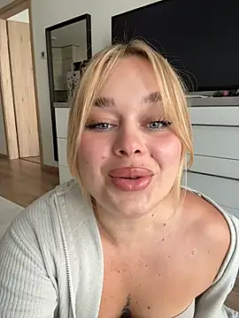 lilixcake online show from 8, 7, 2026