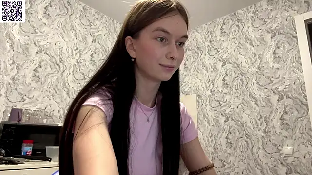 Snapshot of HinaDesire chatting on 11, 5, 2026 HinaDesire online show from 11, 5, 2026