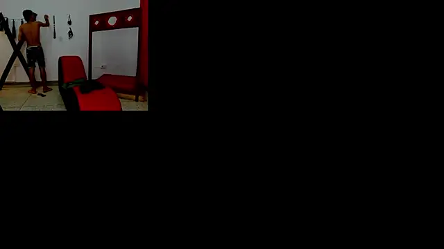 Snapshot of friends_lust_latin chatting on 10, 5, 2026 friends lust latin online show from 10, 5, 2026