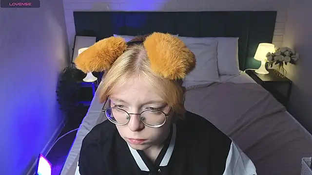 FoxxyyPolly online show from 5, 6, 2026